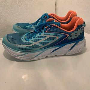 Hoka one one clifton3 women’s size 11.  Running